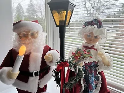 Vintage Christmas Animated & Lighted Santa & Mrs Claus With Lighted Lamp Post • $125
