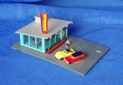 N Scale Railroad BACHMAN DRIVE-IN HAMBURGER STAND PreBuilt Hong Kong Vintage   • $24.98