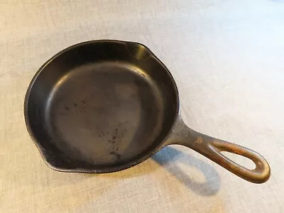 Unmarked Cast Iron Skillet #3 (6-1/2 ) Nice Smooth Surface Sits Flat • $17.65