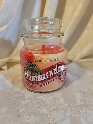 Yankee Candle 13 Oz Christmas  Welcome Swirl Of Red Apple Wreath & Sugared Apple • £26.05