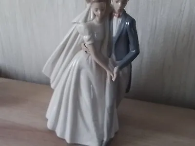 £20 • Buy Nao By Lladro “Unforgettable Dance” 1247 Bride & Groom Wedding Figurine 