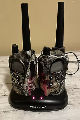 2 Midland X-Tra Talk 2-Way Radios Walkie Talkie GXT850 Camo With Docking Station • $50