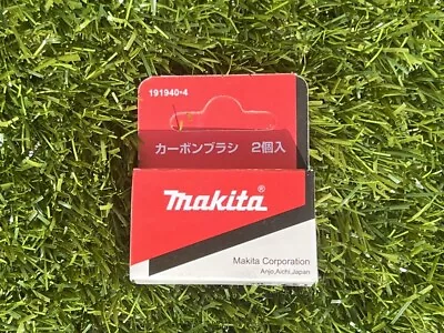 £7.99 • Buy Genuine Makita Ut120 Paddle Mixer Carbon Brushes Pair