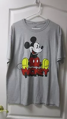New Disney Mickey Mouse Classic  T-Shirt Size Large • $0.99