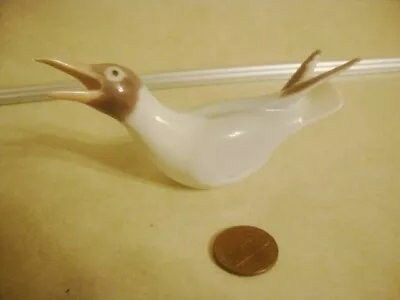 Sweet B & G Seagull Porcelain Figurine #1809 Bing & Grondahl Denmark Collectible • $25