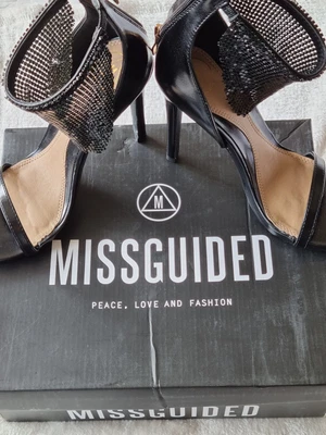 £5 • Buy MISGUIDED Ladies Shoes Size 4