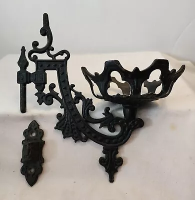 Vintage Cast Iron Oil Lamp Wall Mount Swing Lamp Holder W/Wall Bracket • $35