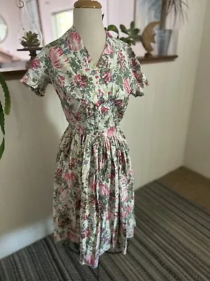 Vtg 1950s Green/Pink Floral Dress Cap Sleeve Pleated Full Skirt Dress • $30.79