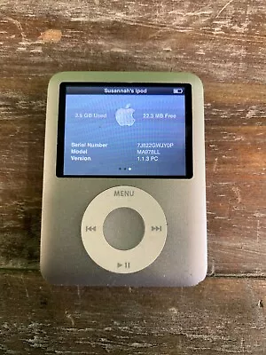 Apple IPod Nano 3rd Generation 4GB USB MP3 Player - Silver Model MA978LL • $28