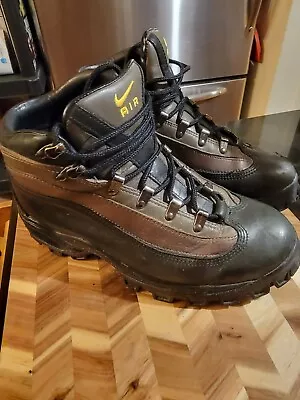 Rare Vintage Y2K  Nike ACG Air Waterproof Hiking Boots 1999 Dead Stock • $149