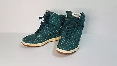 NIKE Womens Dunk Sky Hi Green Gum 543258-300 Size US7.5 UK5 • $69.95