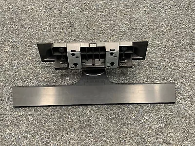 Samsung TV STAND  BOTTOM BASE AND THE GUIDE PLUS SCREWS For UA32J4100AWXXY • $72