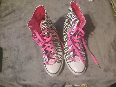 DADDYS MONEY Hidden Wedge Hi Tops Womens Sz 8 Zebra Striped Shoes • $30