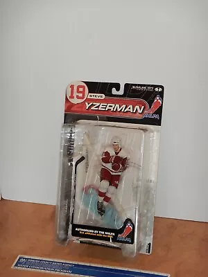 2000 Mcfarlane Sportspicks Nhl Series 1 Steve Yzerman Detroit Red Wings Nos • $14.99