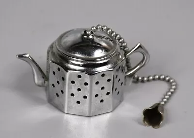 Vintage Plated Tea Strainer/Infuser Modelled As A Teapot Made In England • £6