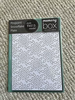 Memory Box Pinpoint Snowflake Plate Die - 94513 • £20