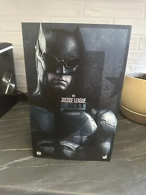 Hot Toys - Batman Tactical Armour - NiB • $475