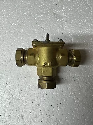 REPLACEMENT HONEYWELL V4073 22mm 3 PORT MID POSITION DIVERTER VALVE - BODY ONLY • £16