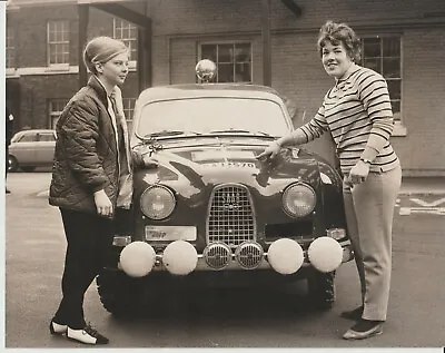 Saab  95 - Pat Moss - Pose With Car - Rac Rally - 1964 Photo • £19