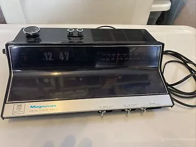 Vintage Magnavox 1R1736 Flip Clock Digital AM/FM Radio   Read Description • $45