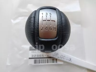 Nissan INFINITI Genuine G35 SKYLINE V35 BLACK LEATHER SHIFT KNOB 32865-AM803 • $154