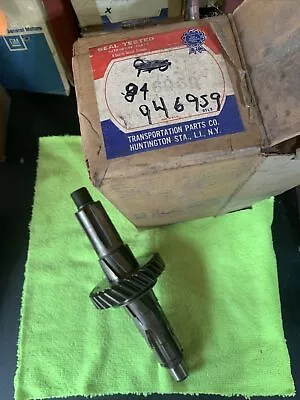 Jeep T86 Transmission Main Shaft And 29 Tooth Gear P/N 946959 N.O.S • $195