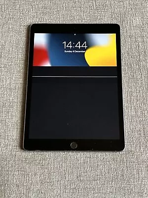 Apple IPad 9th Generation - Faulty Locked • £29.99