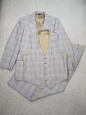 VINTAGE Cricketeer Suit Mens 38R Jacket 36x31 Pants Vest 3 Piece Plaid Beige Tan • $59.94