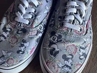 Vans Off The Wall Disney Mickey Mouse & Minnie Mouse Tennis Shoes W10 M 8.5 • $26.50