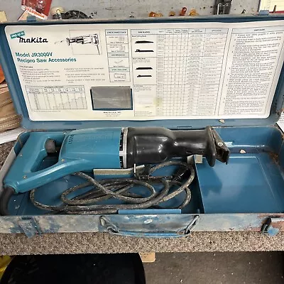 Makita JR3000V 6 Amp Variable Corded Speed Reciprocating Saw W/ Metal Case • $35