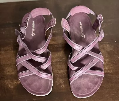 Merrell Womens Purple Strappy Sandals 1” Wedge Shoes Buckle Slides Flats Sz 9 M • $26.99