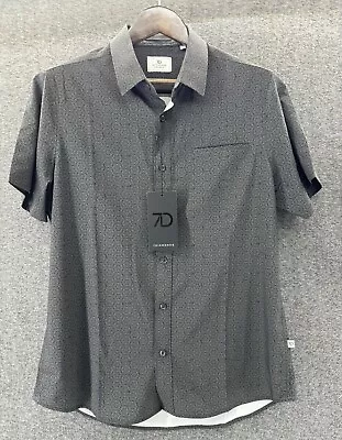 NWT 7 Diamonds Men's Medium Praia Black 4 Way Stretch Short Sleeve • $35