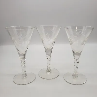 Vintage Cordial Glasses Stemmed With Twisted Design Etched Flower Set Of 3 • $9.18