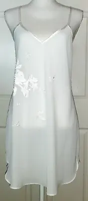 Victoria's Secret Collection Women's M White Embroidered Chemise Slip Gown Bride • $21.99
