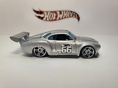 Hot Wheels Volkswagen Karmann Ghia 06 First Edition (C9) • $6.95