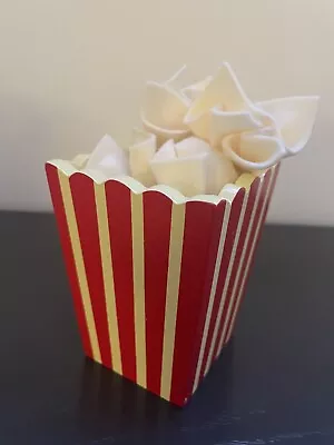 Le Toy Van - Pretend Play - Honeybake Wooden Popcorn Holder And Popcorn • £10