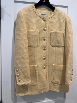 $2200 • Buy Chanel Vintage 96p Embroidered Tweed Cc Logo Button  Blazer Jacket   Fr44 - Fr46