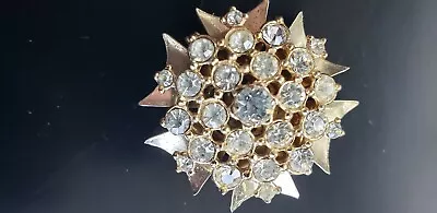 Vintage Rhinestone Brooch And Pendant In One  • $15.99