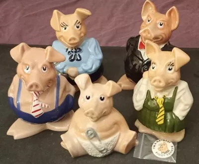 Full Of Set 5 X Natwest Pigs Family Piggy Banks 1980s Original Stoppers + Pin • £65