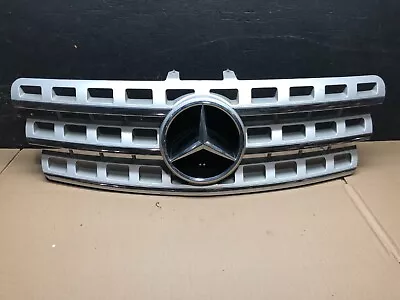 2009 To 2011 Mercedes Benz ML350 ML550 Front Upper Grill Grille B3950 DG1 • $199.95