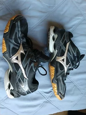 Mizuno Wave Bolt 4 Black Silver Gum Soles Volleyball Shoes Women's Size 9 • $22.99