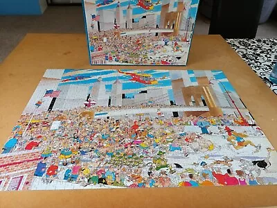 Jan Van Haasteren 1000 Piece Jigsaws NEW YORK MARATHON • £3