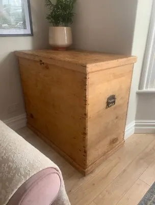Wooden Chest Trunk Large Rustic Storage Box  PAY CASH ON COLLECTION PLEASE • £120