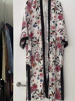 Witchery S/m First Edition Print  Kimono  • $30