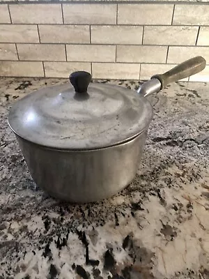 Vintage Majestic Aluminum Cookware 2 Qt Wood Handle Spouted Pot /Wood Handle Lid • $24.95