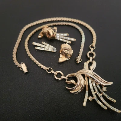 £0.80 • Buy SIGNED TRIFARI Vintage Set Necklace Pendant Earrings Repair Craft 713