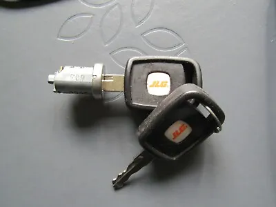 £22 • Buy JLG   ignition Keys     2 The Same   used With Barrel  Fork Lift ?