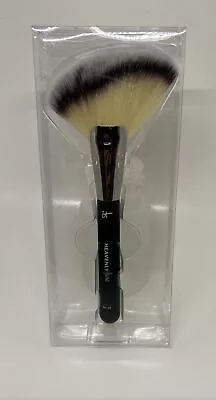 It Cosmetics Heavenly Luxe Sculpt & Define Blush Brush No. #25 Fan New Sealed • $15.95