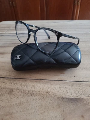 £150 • Buy Chanel Glasses Frame With Pearl On Arms CH 3376-H  C.