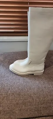 Zara Boots Size 8 • $45